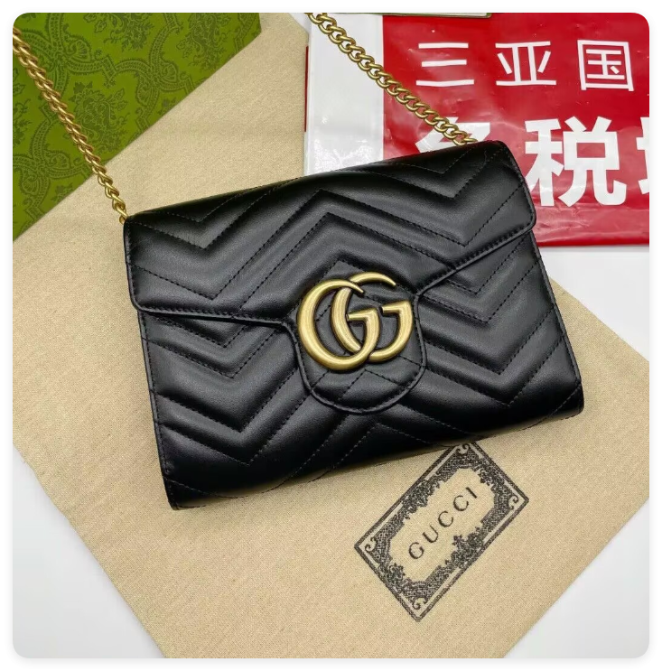 G*u*i gg marmont wallet on chain 20x13x6cm