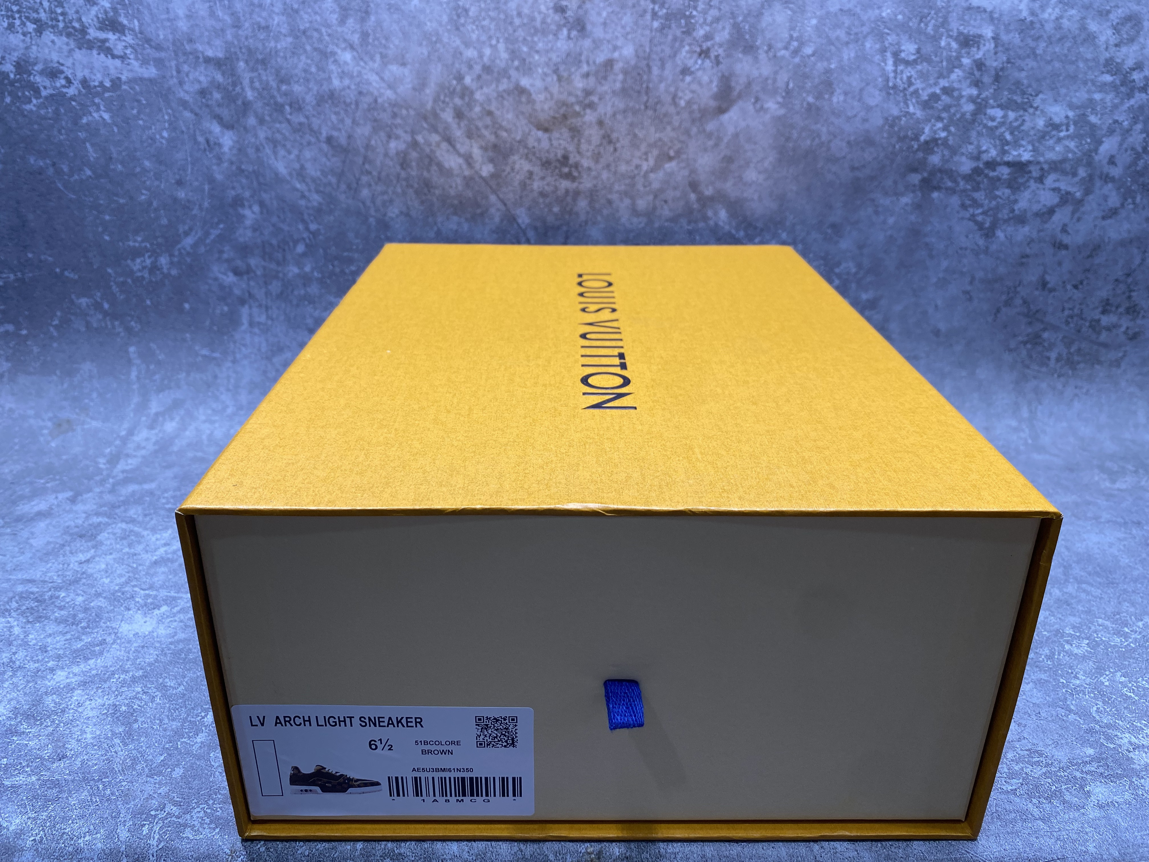 UA LV trainer Sneakers