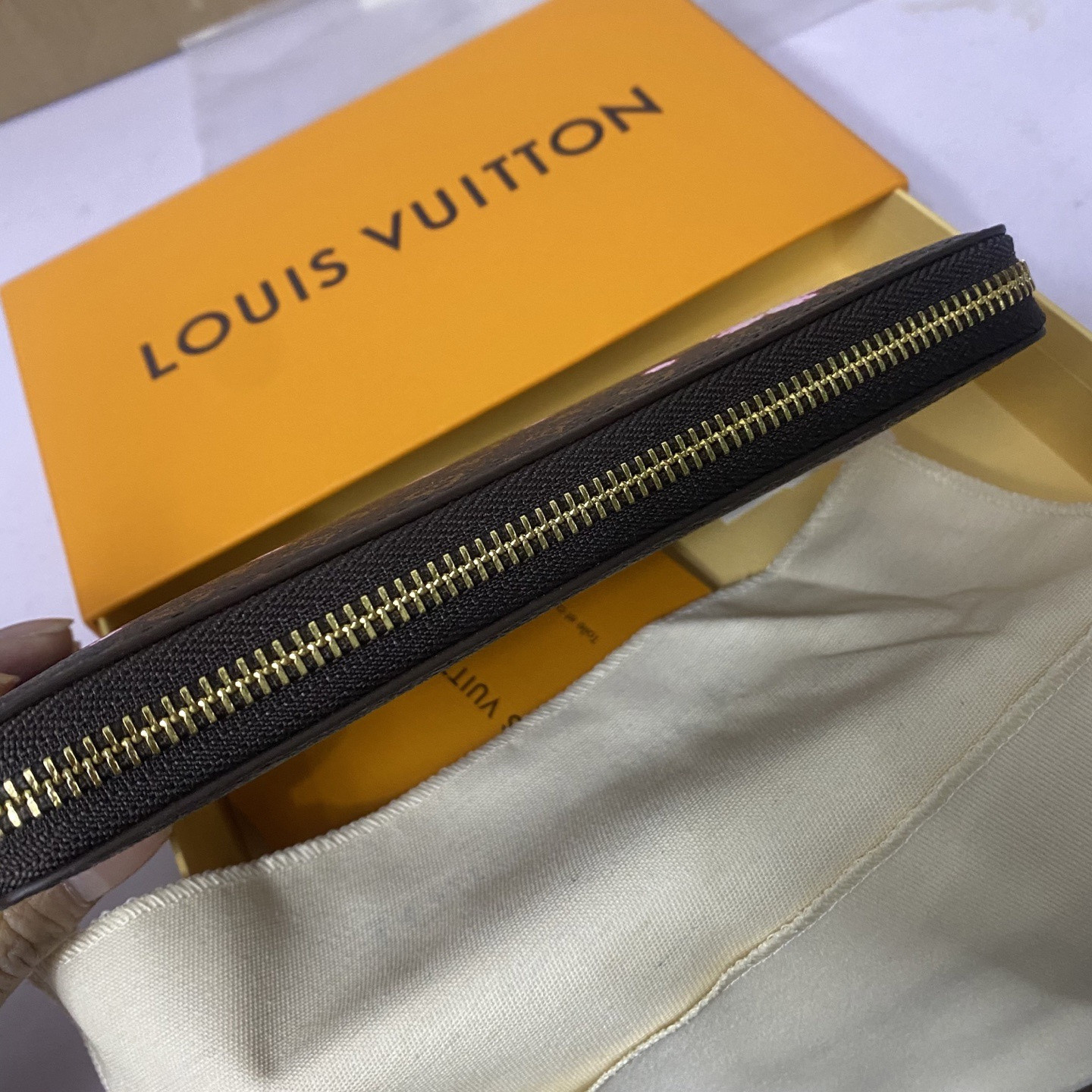 LV x TM Zippy Wallet M13433 7.7 x 4.1 x 1 inches