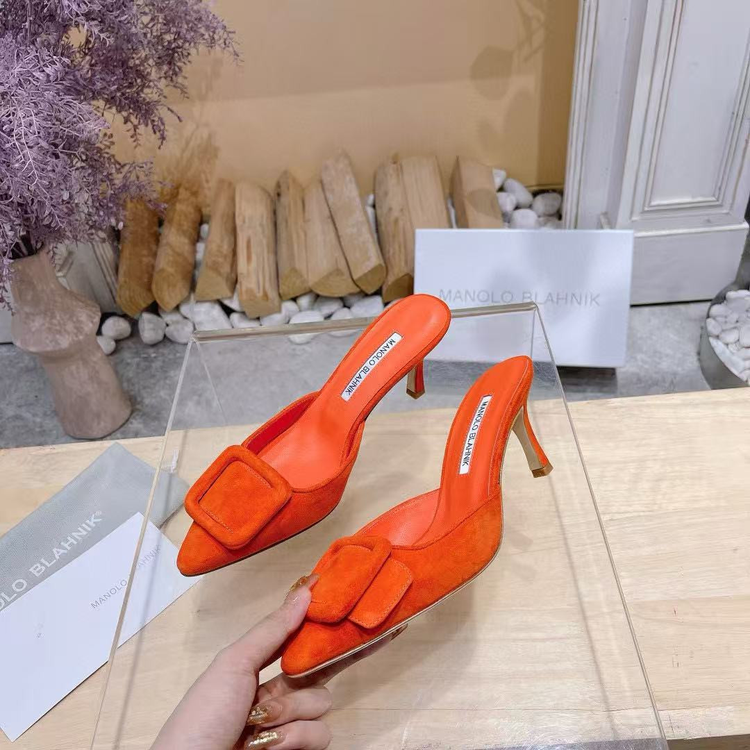 UA Manolo Blahnik Mules 7.5cm