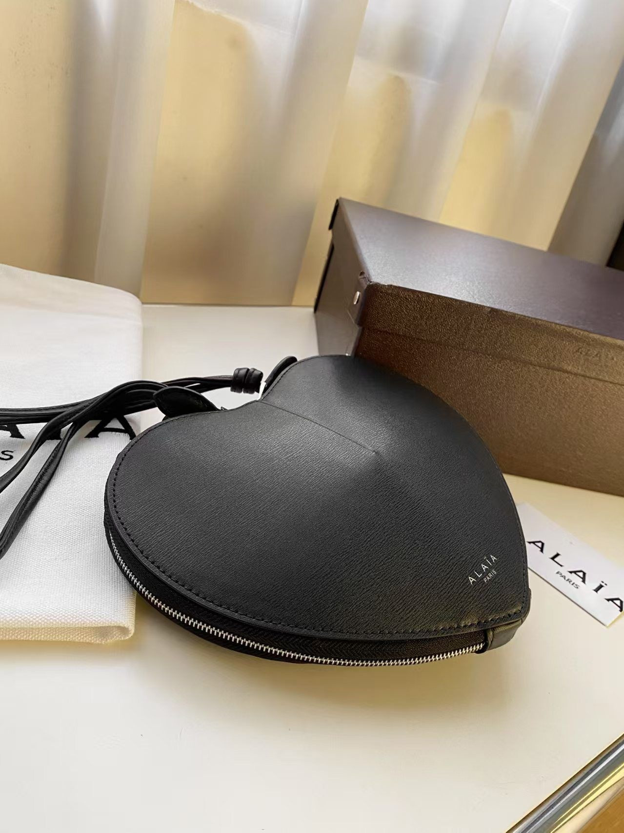 ALAÏA Le Coeur Heart Bag 18.5x20.5x5cm