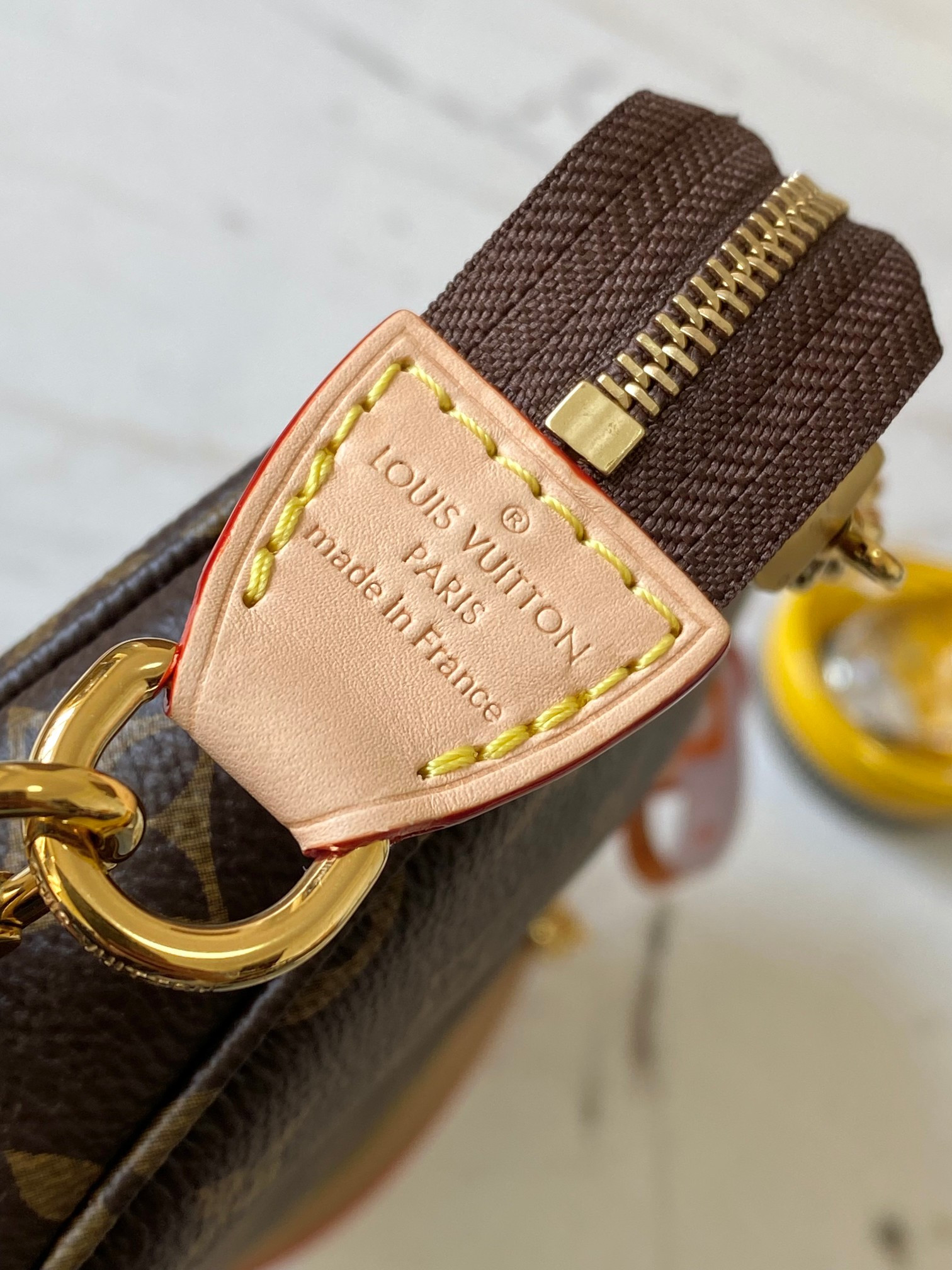 LV Pochette Accessoires M82766 23.5x13.5x4cm