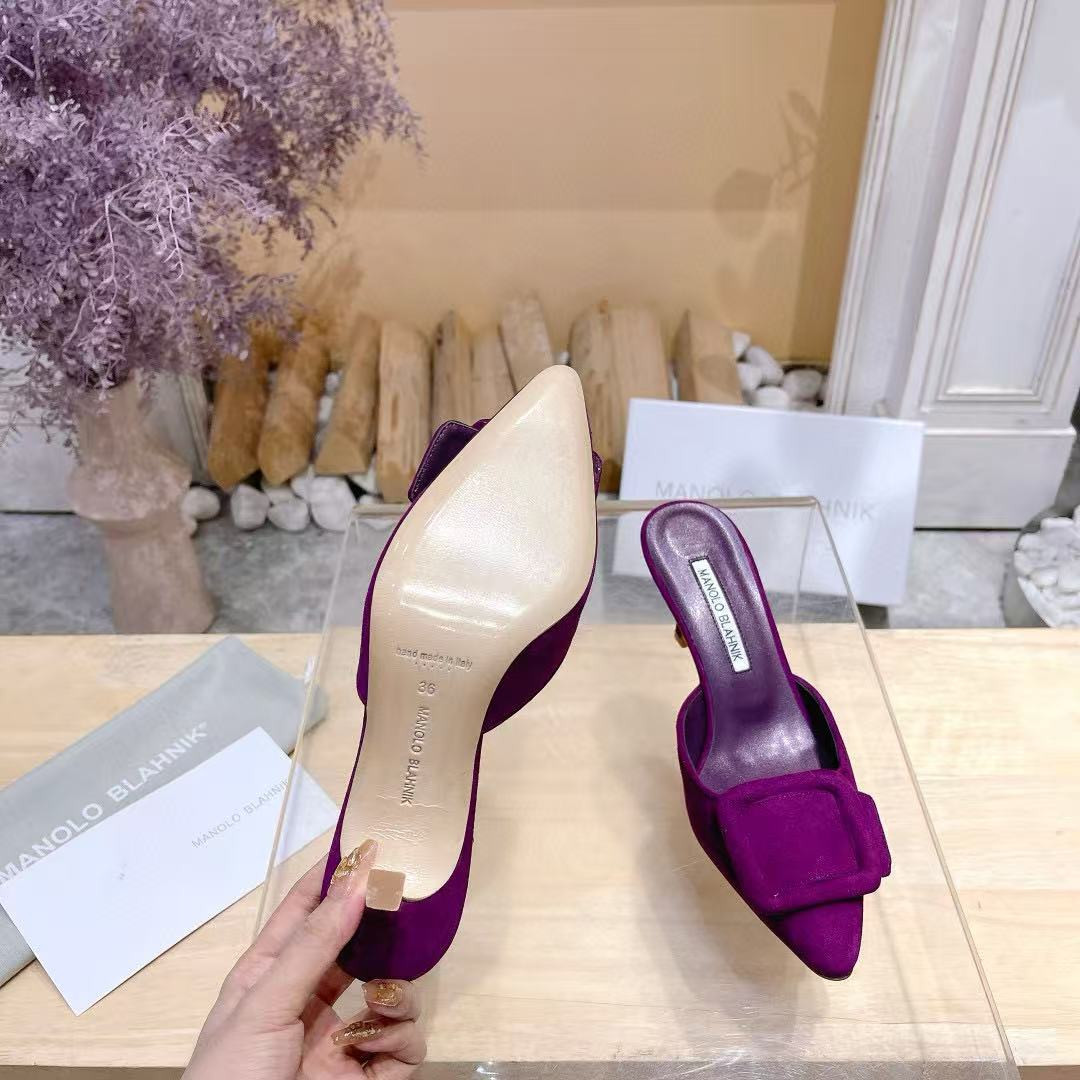 UA Manolo Blahnik Mules 7.5cm