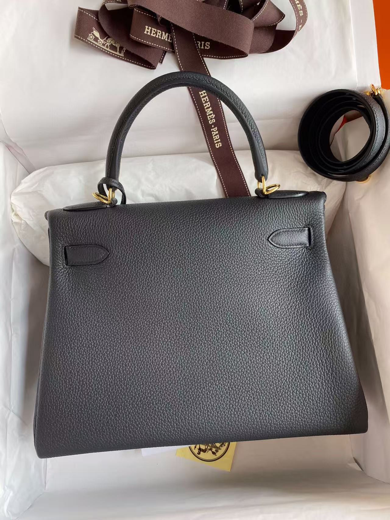 HERMÈS Kelly Gold-tone Hardware 25 28