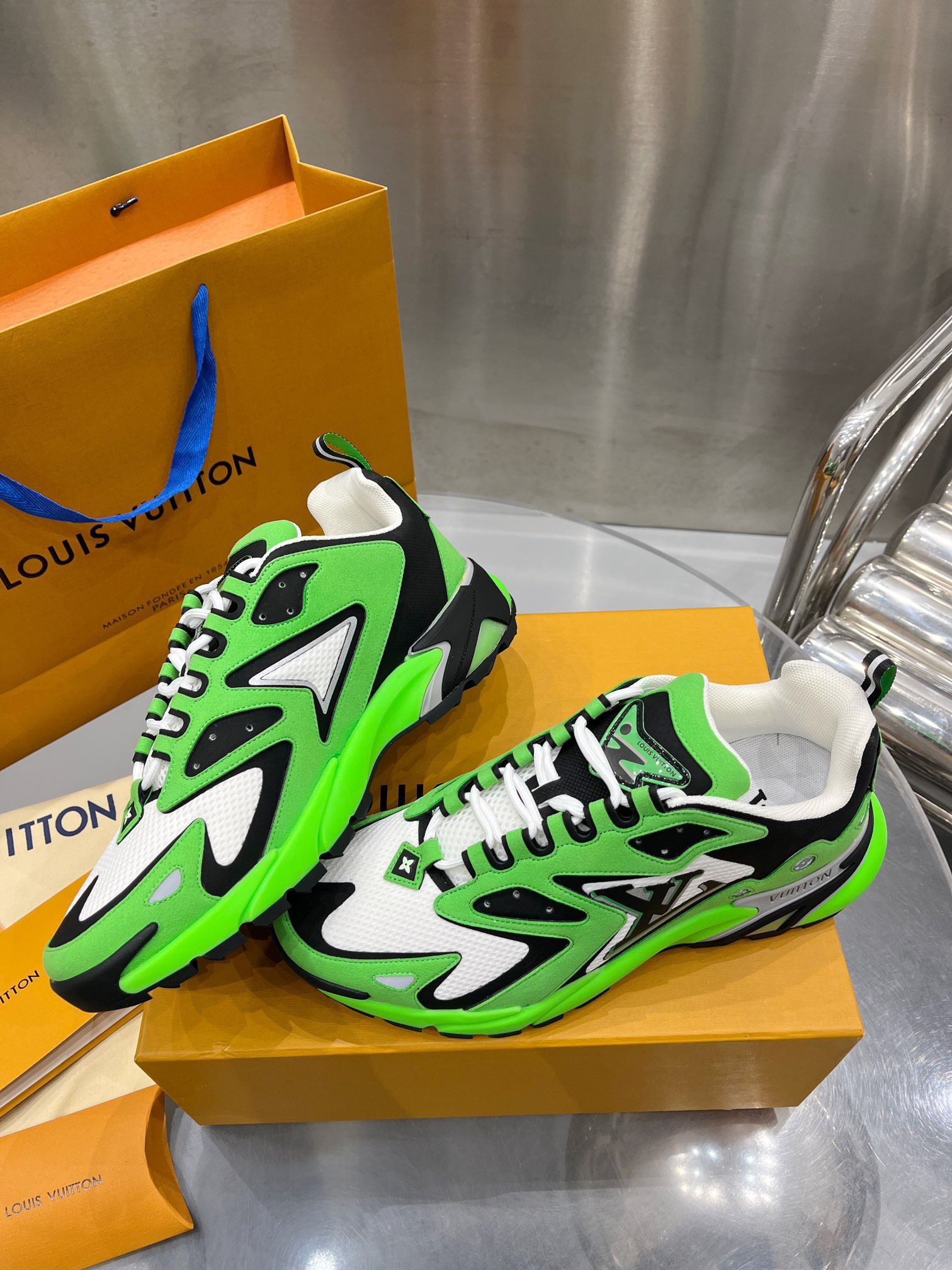 LV Runner Tatic Green