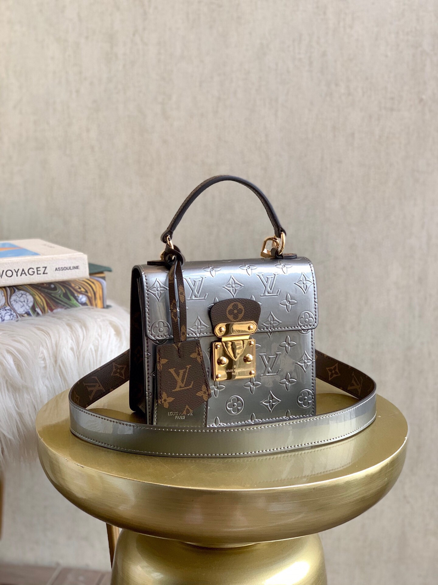 LV SPRING STREET M90567