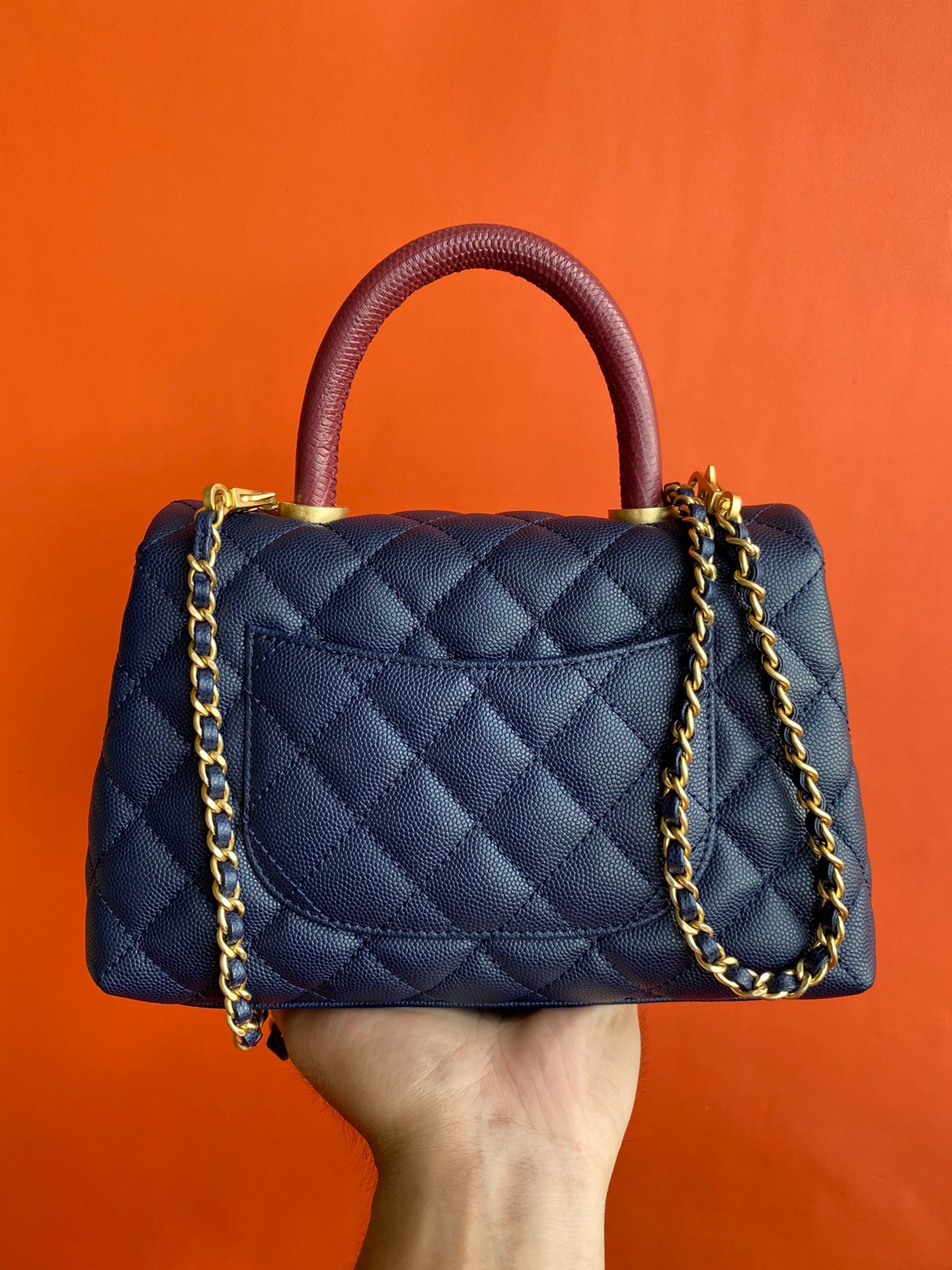 Ch*el coco handle small