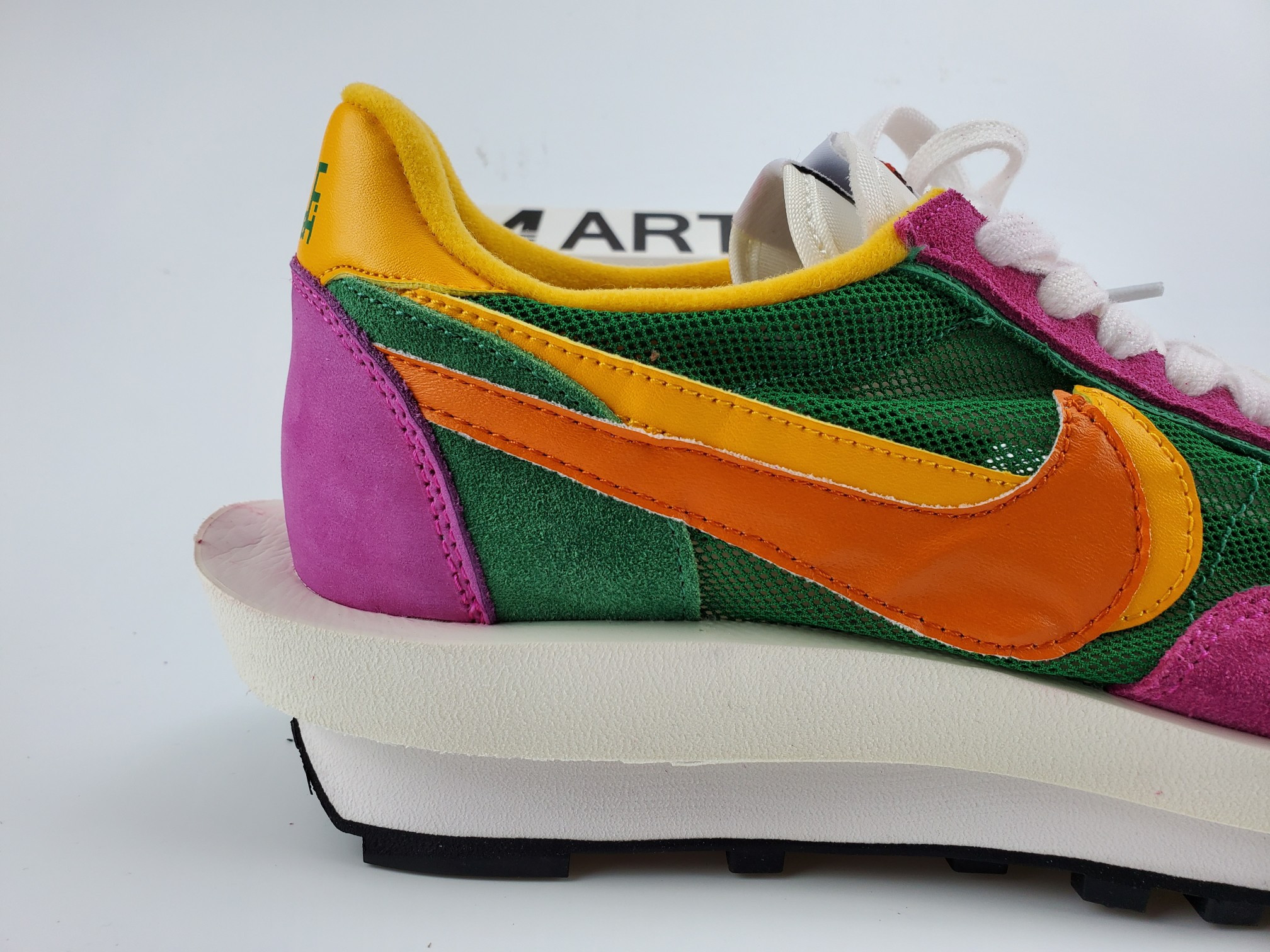 SACAI X NIKE LDWAFFLE “PINK GREEN”