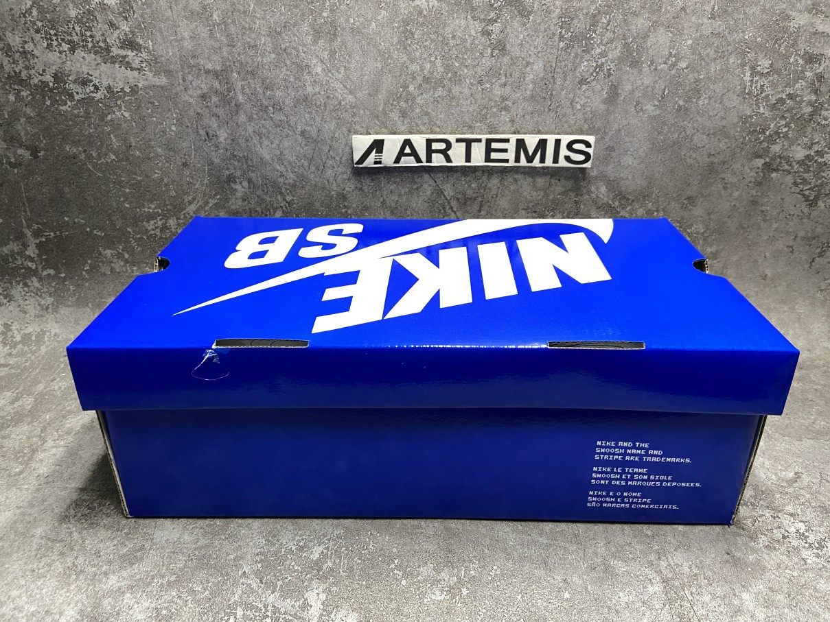 Nike Dunk SB Low Ms. Pacman