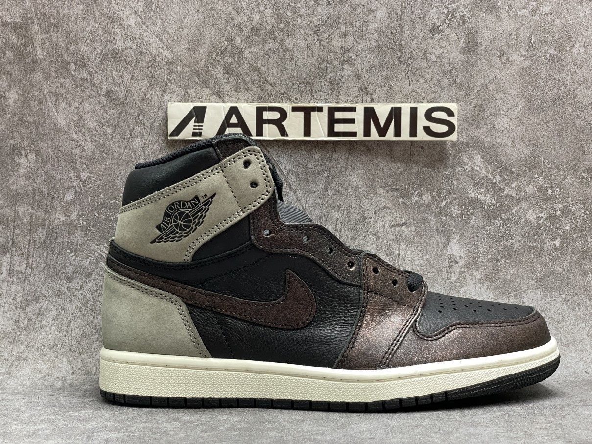 Air Jordan 1 Retro High Patina