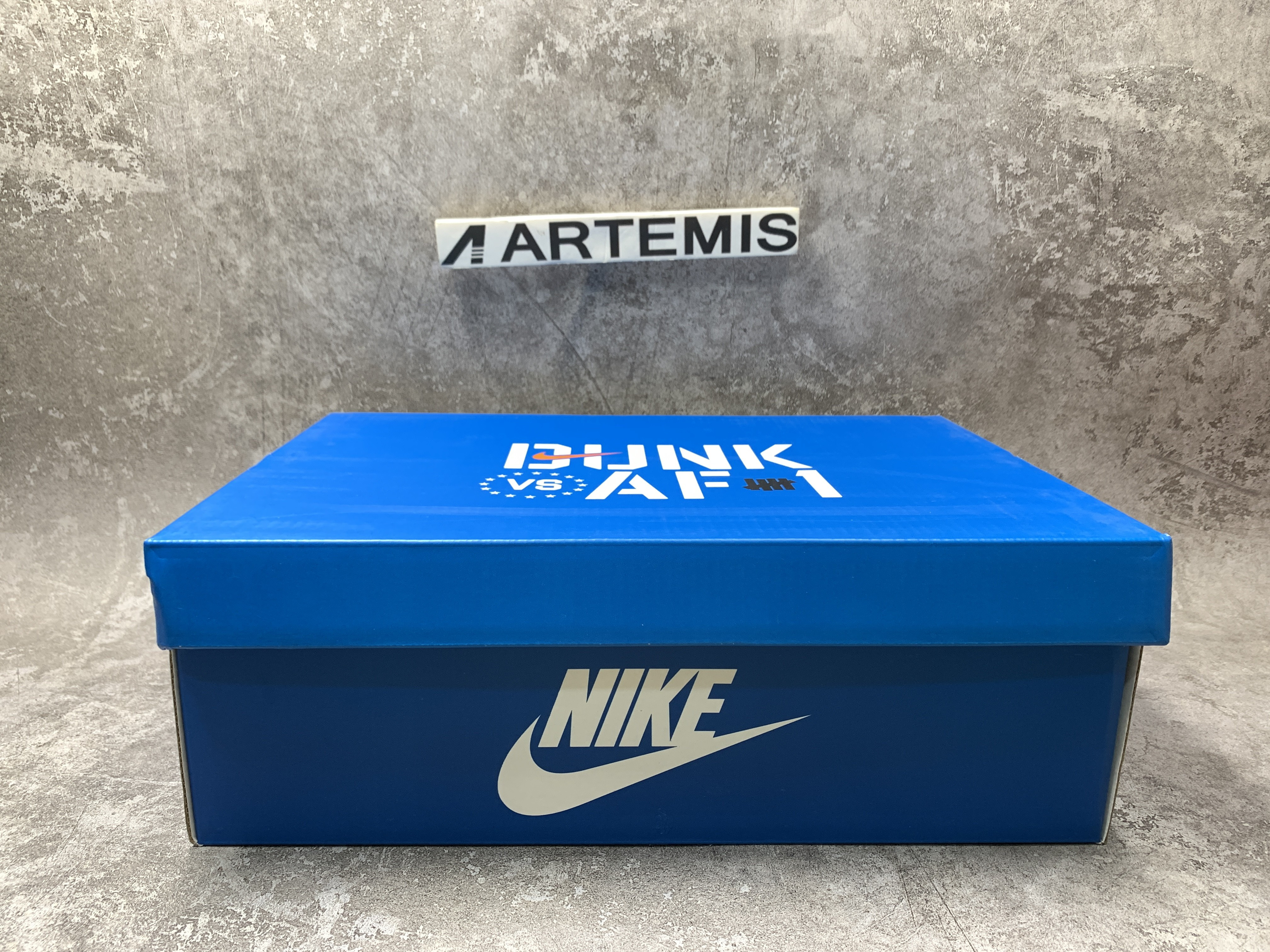 Nike Dunk Low SP UNDEFEATED Black Dunk vs. AF1 Pack