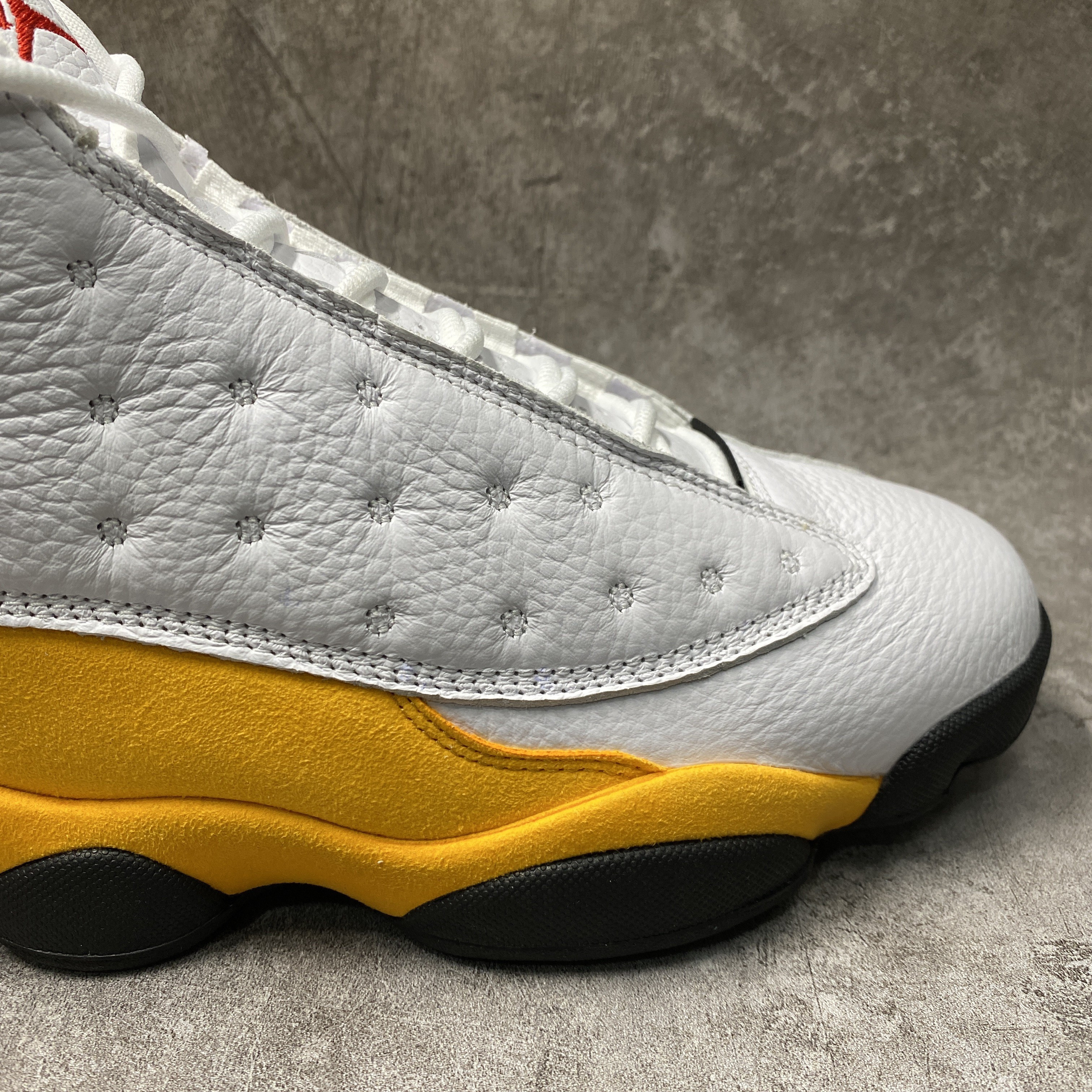Air Jordan 13 Del Sol