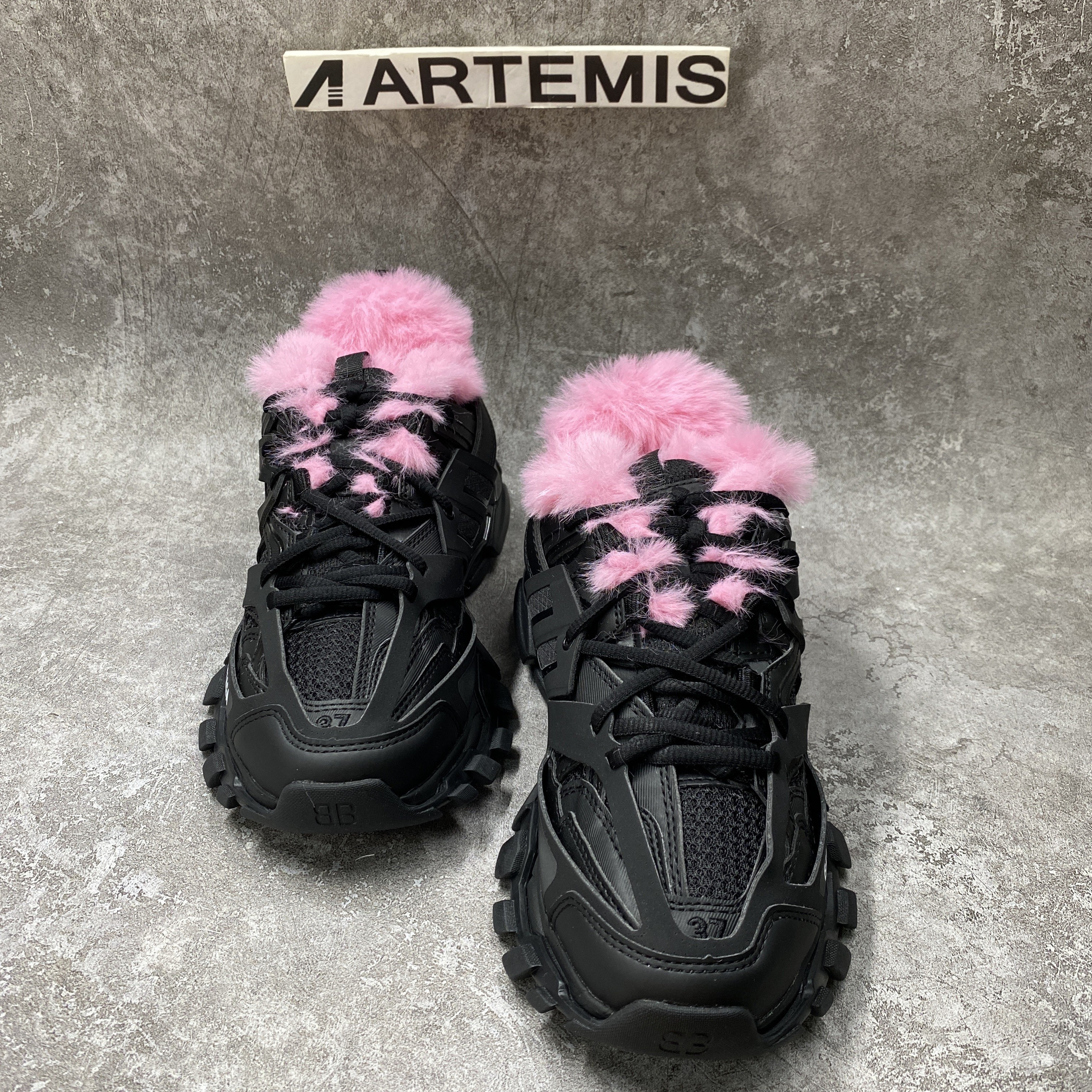 Balenciga Track Sneaker Pink Fur