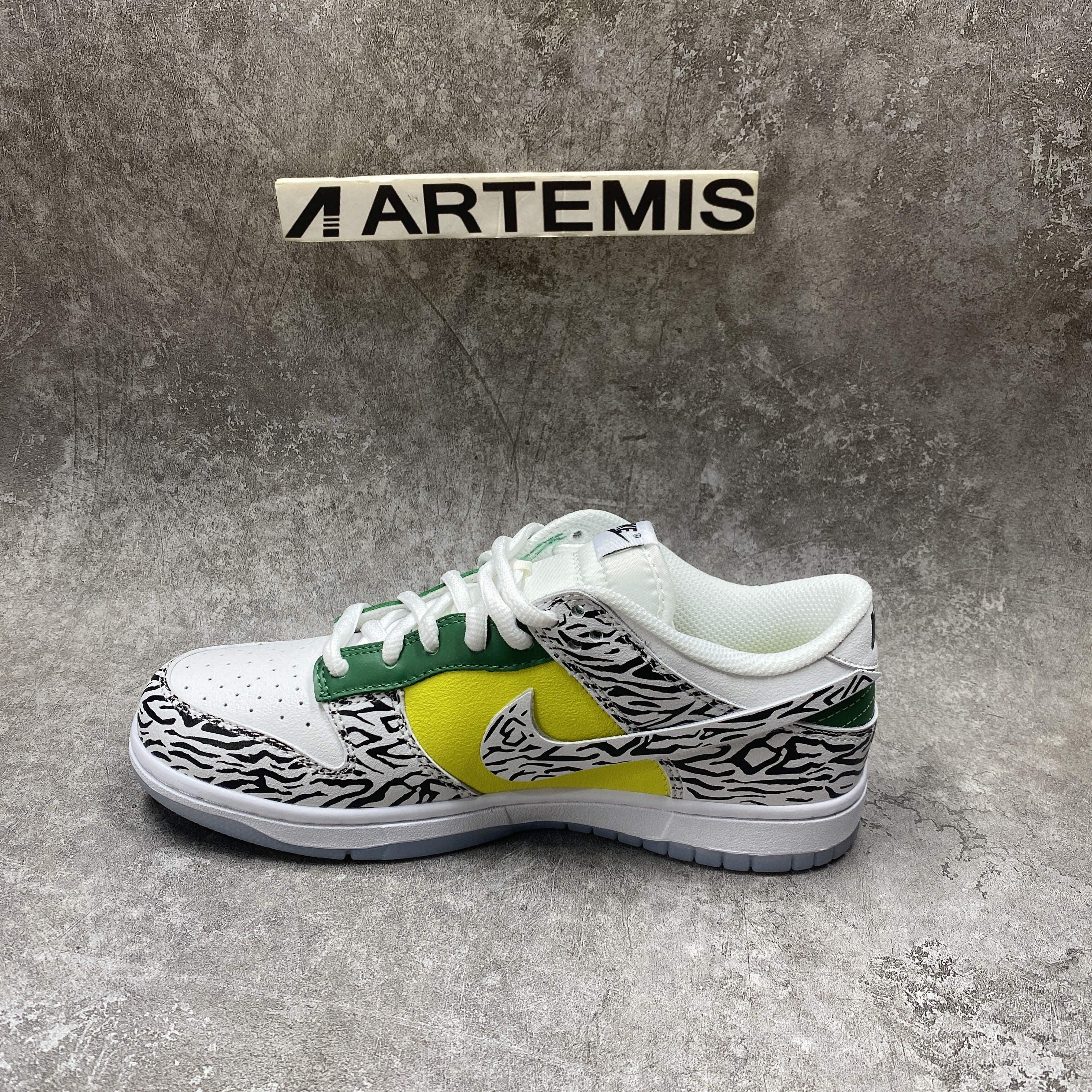 Nike Dunk Low Doernbecher Zoe