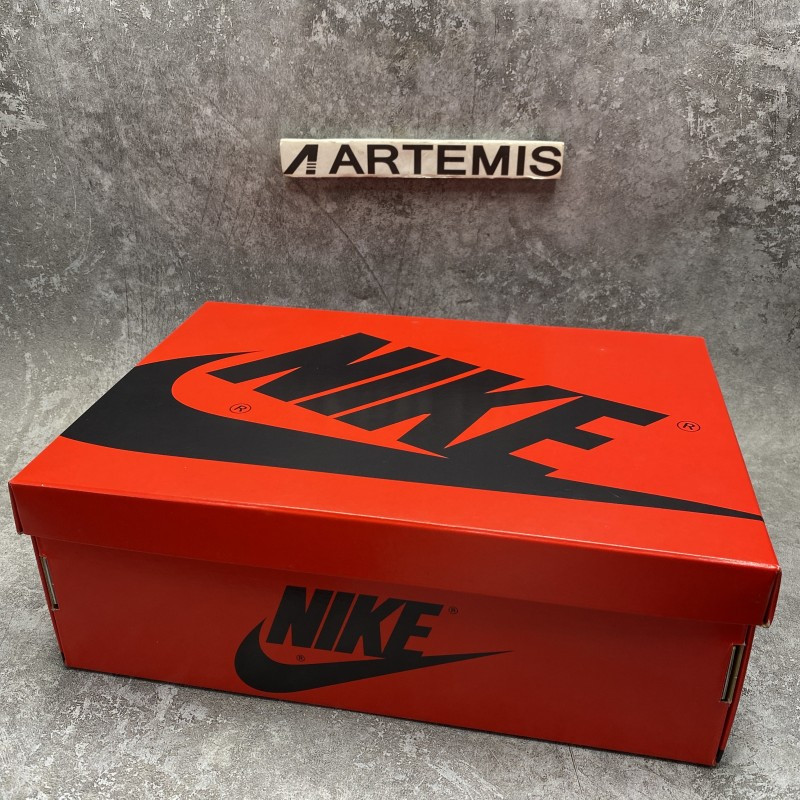 Air Jordan 1 High OG WMNS Satin Bred