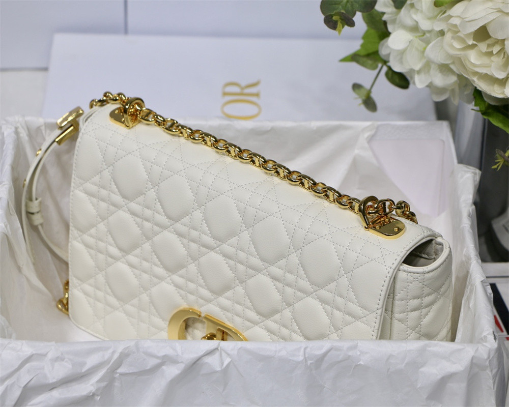 medium d*or caro bag ivory S*pple cannage calfskin 25.5 x 15.5 x 8 cm