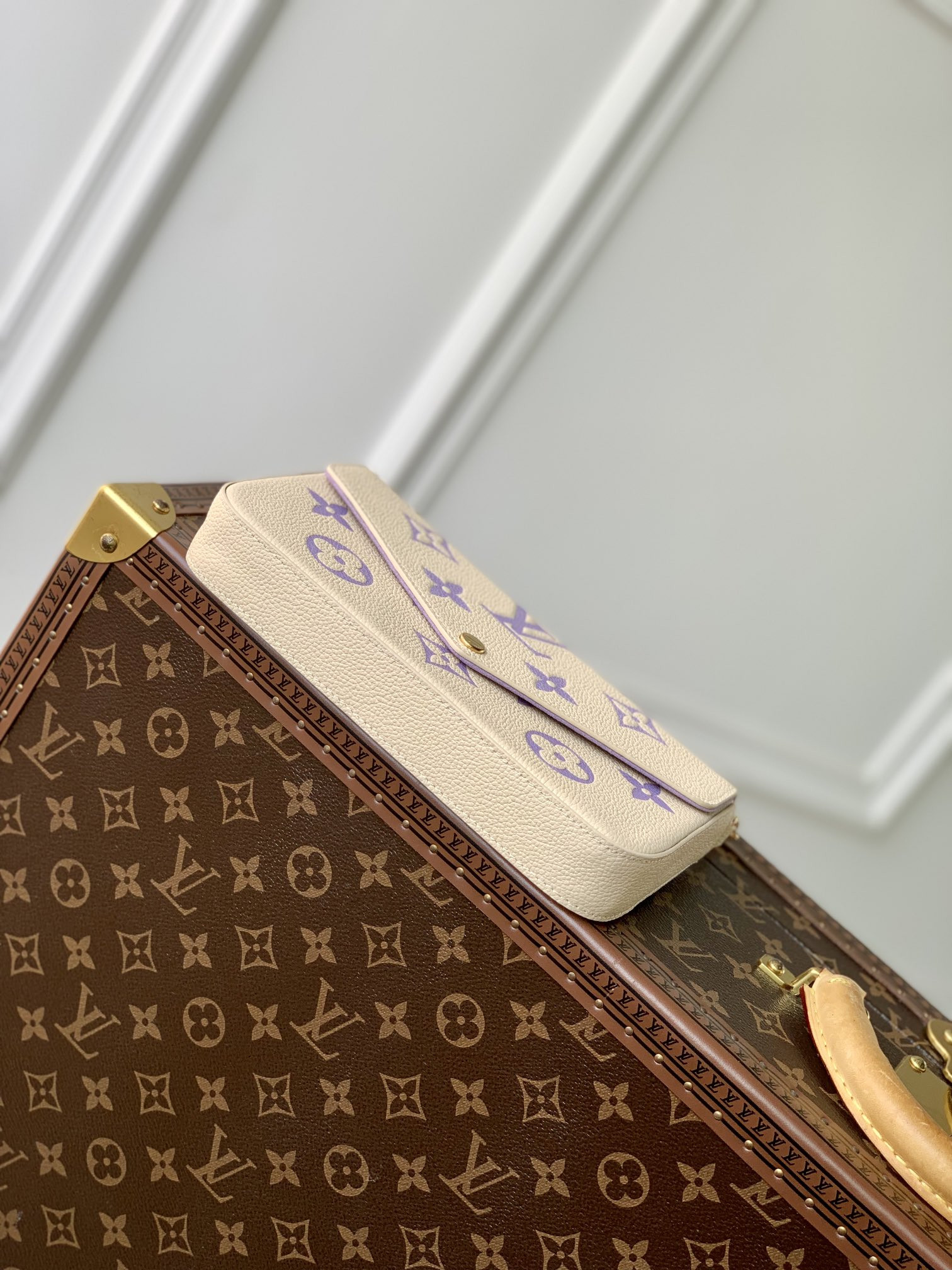LV FÉLICIE POCHETTE M69977