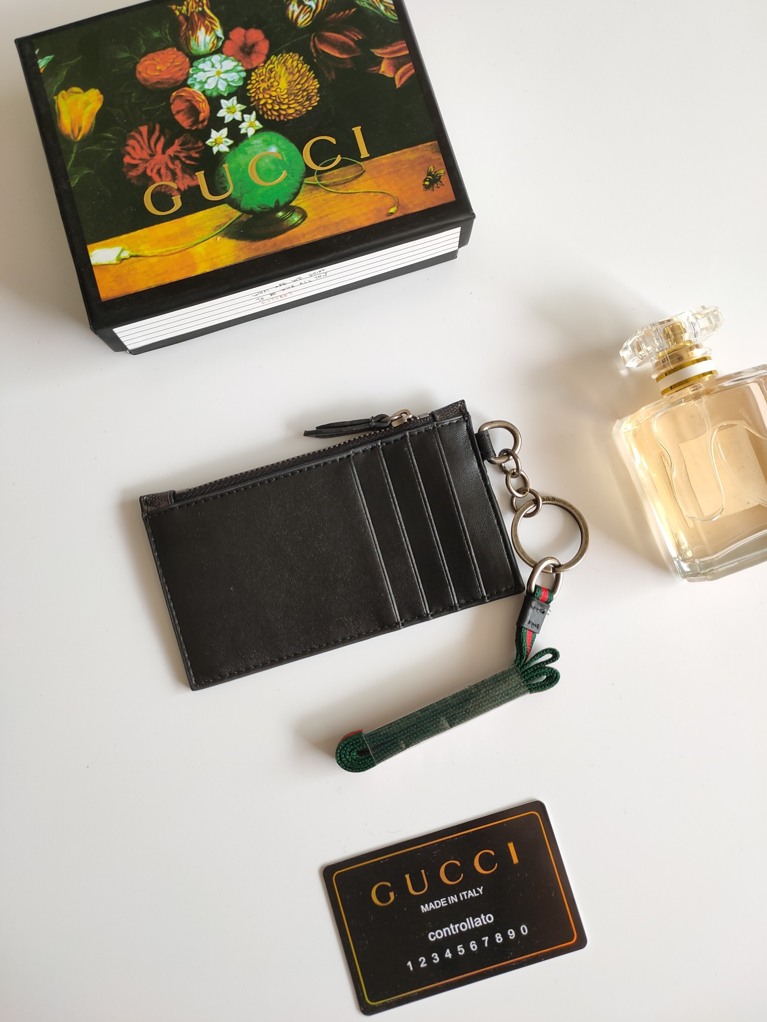 G*u*i gg  card case wallet