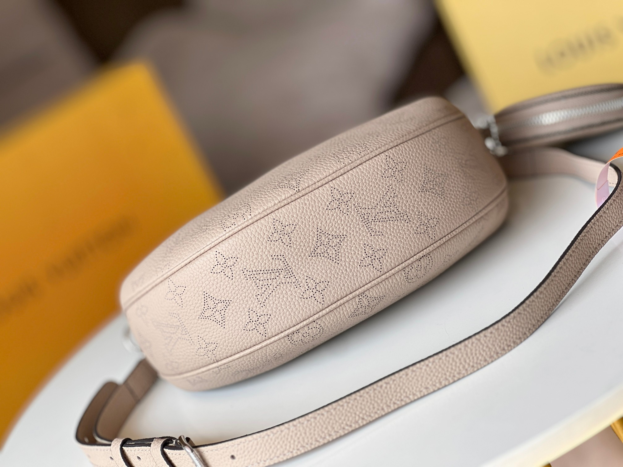 LV M22820 Baia PM 10.2 x 6.7 x 3 inches