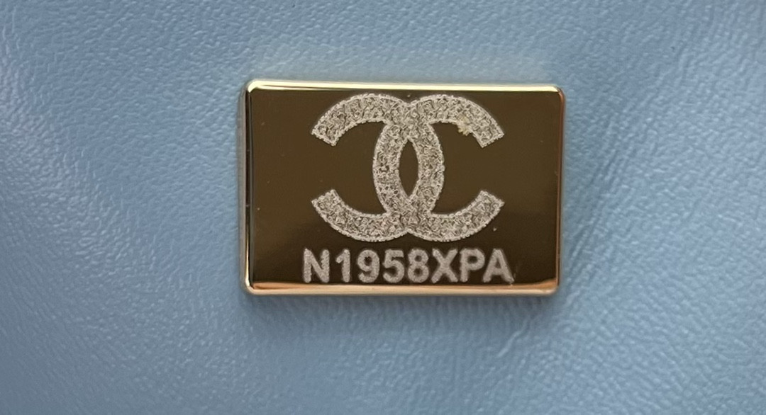 Ch*el mini classic 11.12 handbag tweed & gold-tone metal 4.7 × 7.8 × 2.3 in