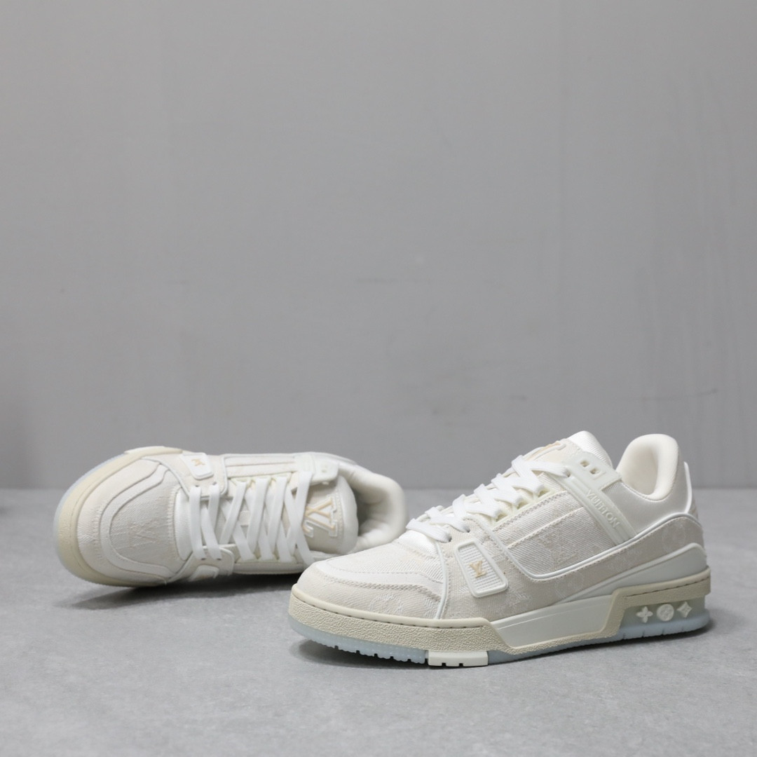 UA LV Trainer Sneaker