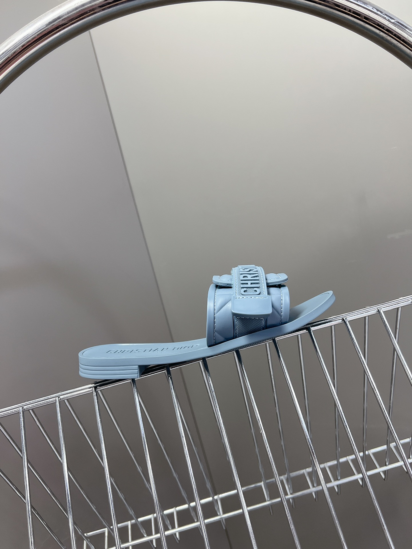 UA Dio(r)evolution Slide