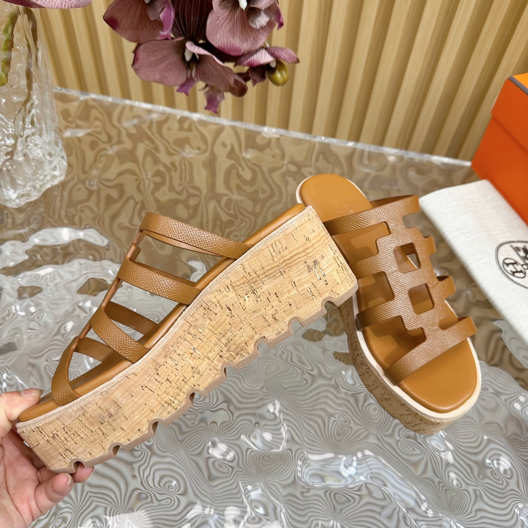 UA Hermès Isabella 30 sandal