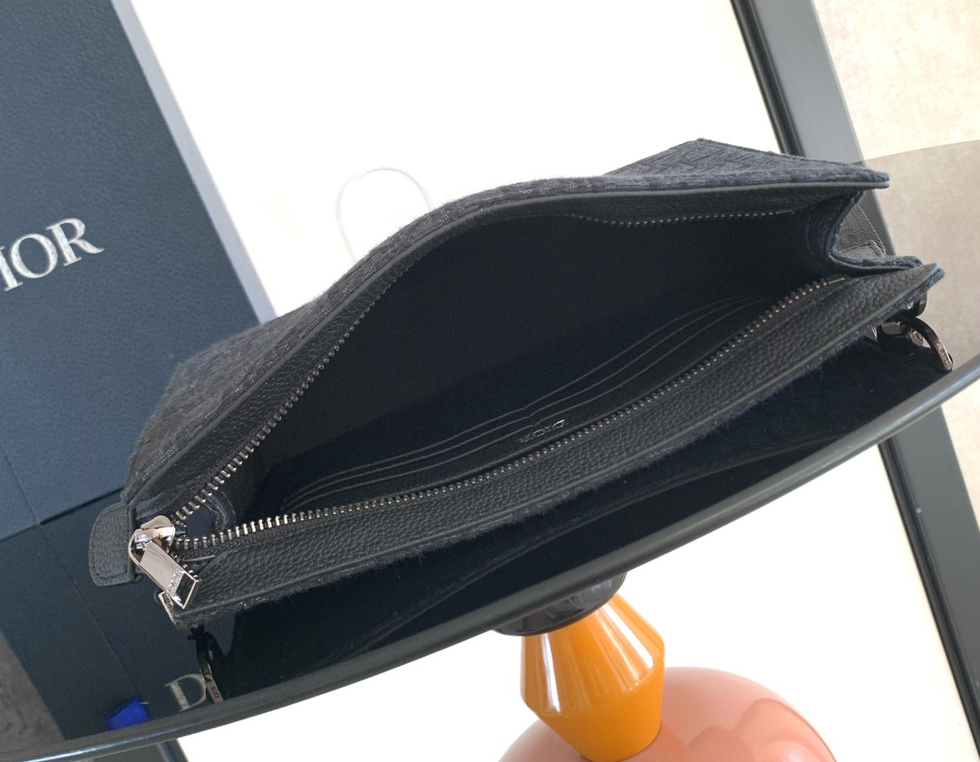 D*or a5 triangle pouch 27 x 19.5 x 6 cm