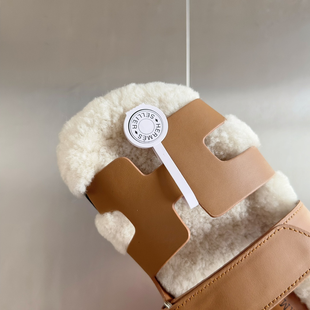 UA Hermès Chypre sandal