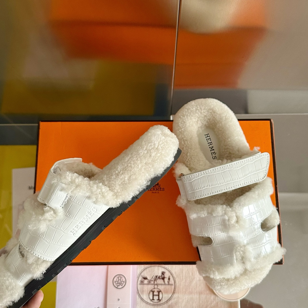 UA Hermès Chypre sandal