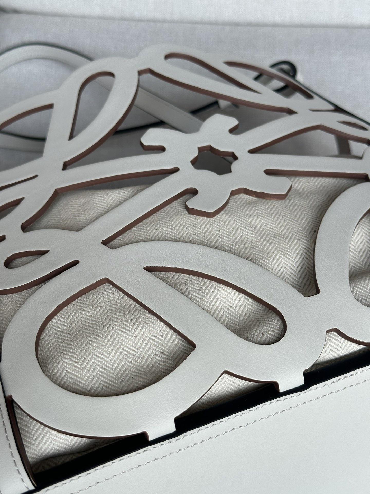 L0ew* anagram tote 32x27x11cm