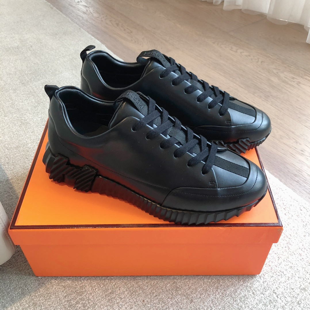 UA Hermès Bouncing Sneaker