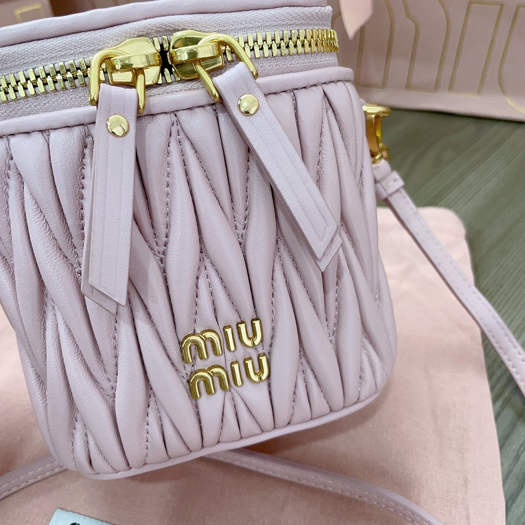Miu Miu Matelassé nappa leather micro bag 10.5x9.5x7cm