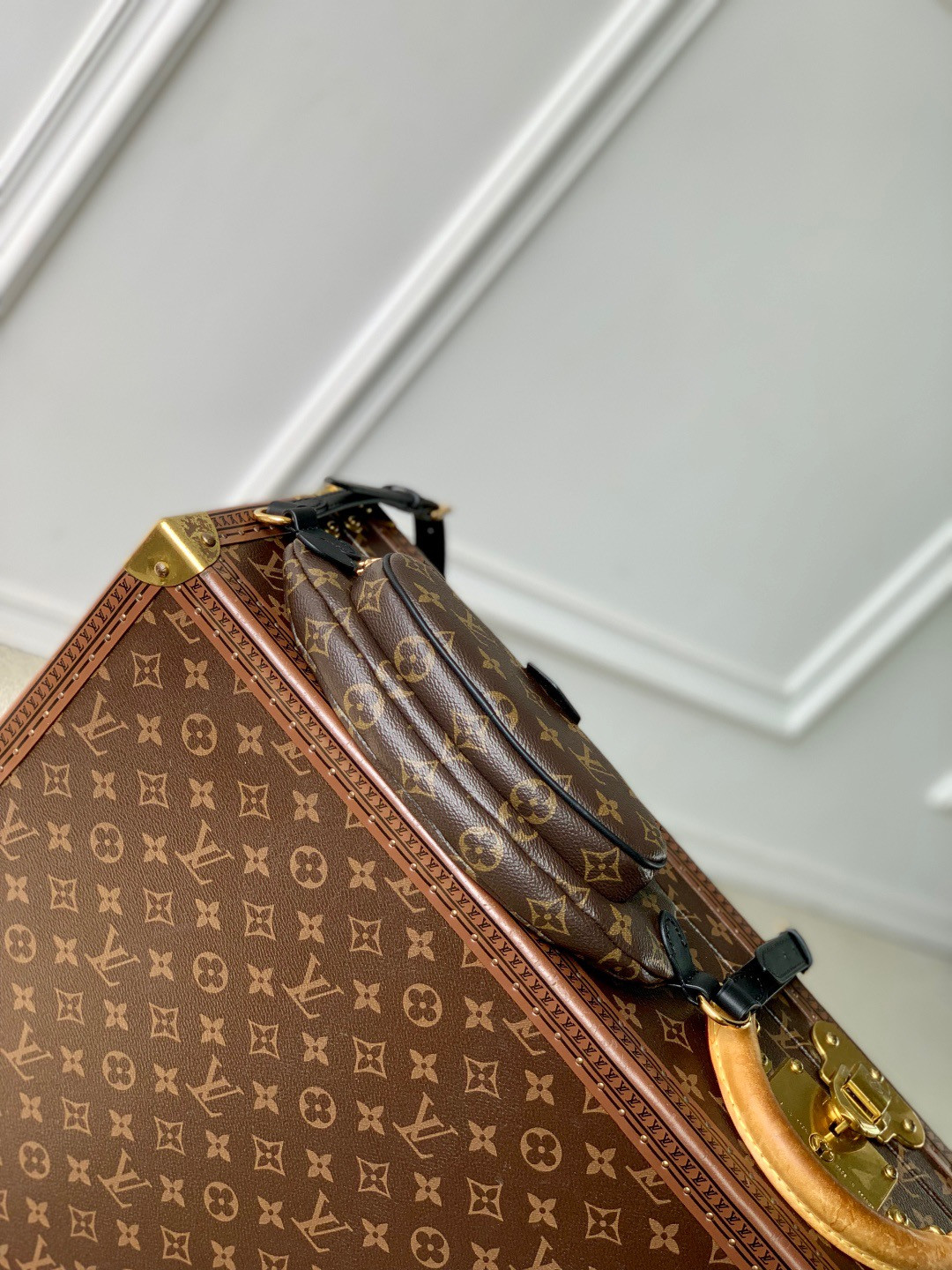 LV Keepit M14806 29 x 12 x 6 cm