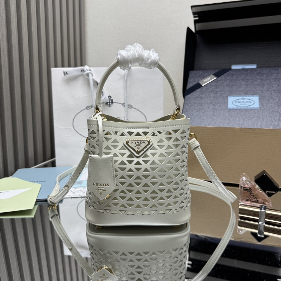 Pra*a panier saffiano leather mini bag 18x17x10.5cm