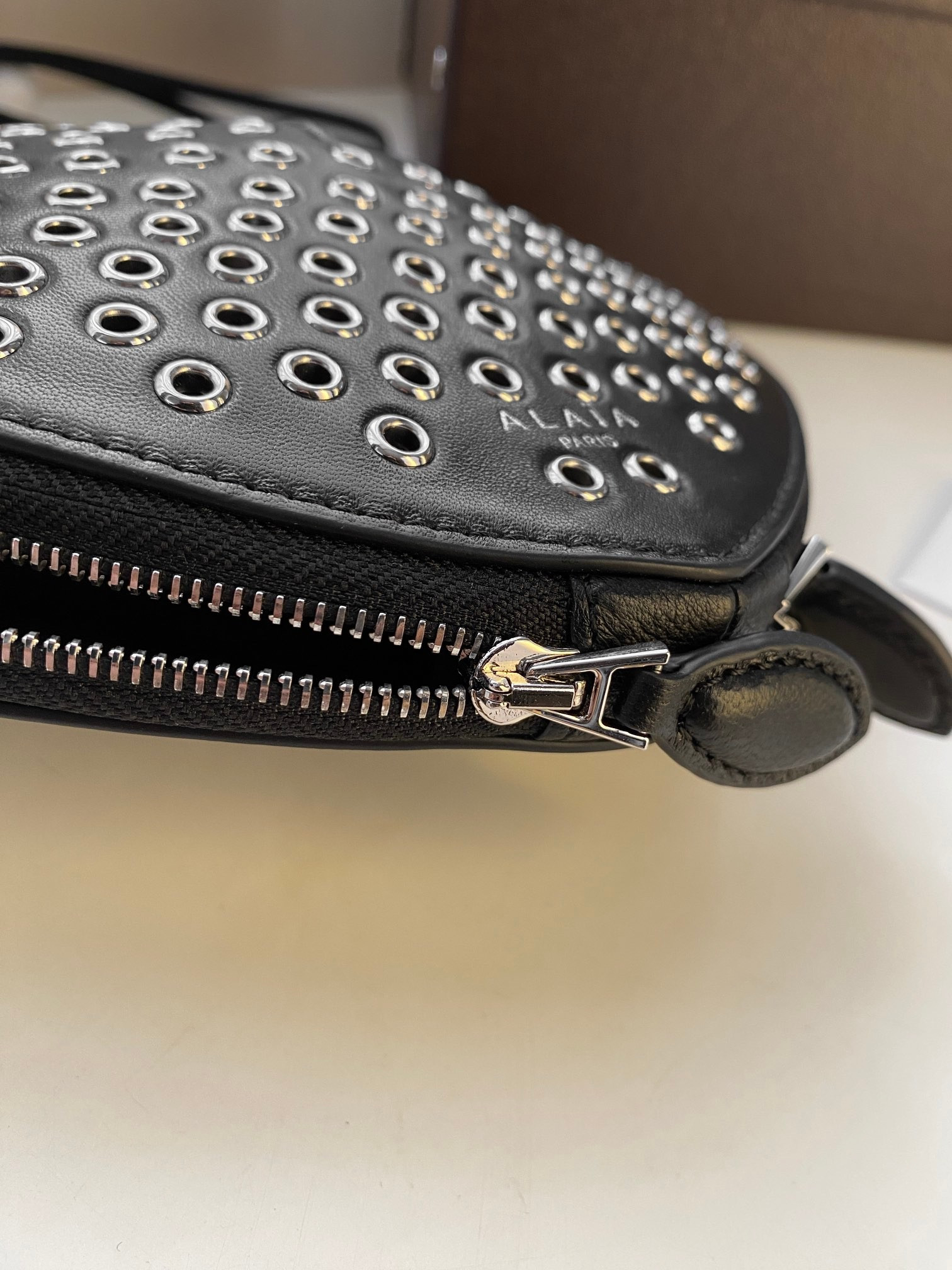 ALAÏA Le Coeur Heart Bag 18.5x20.5x5cm