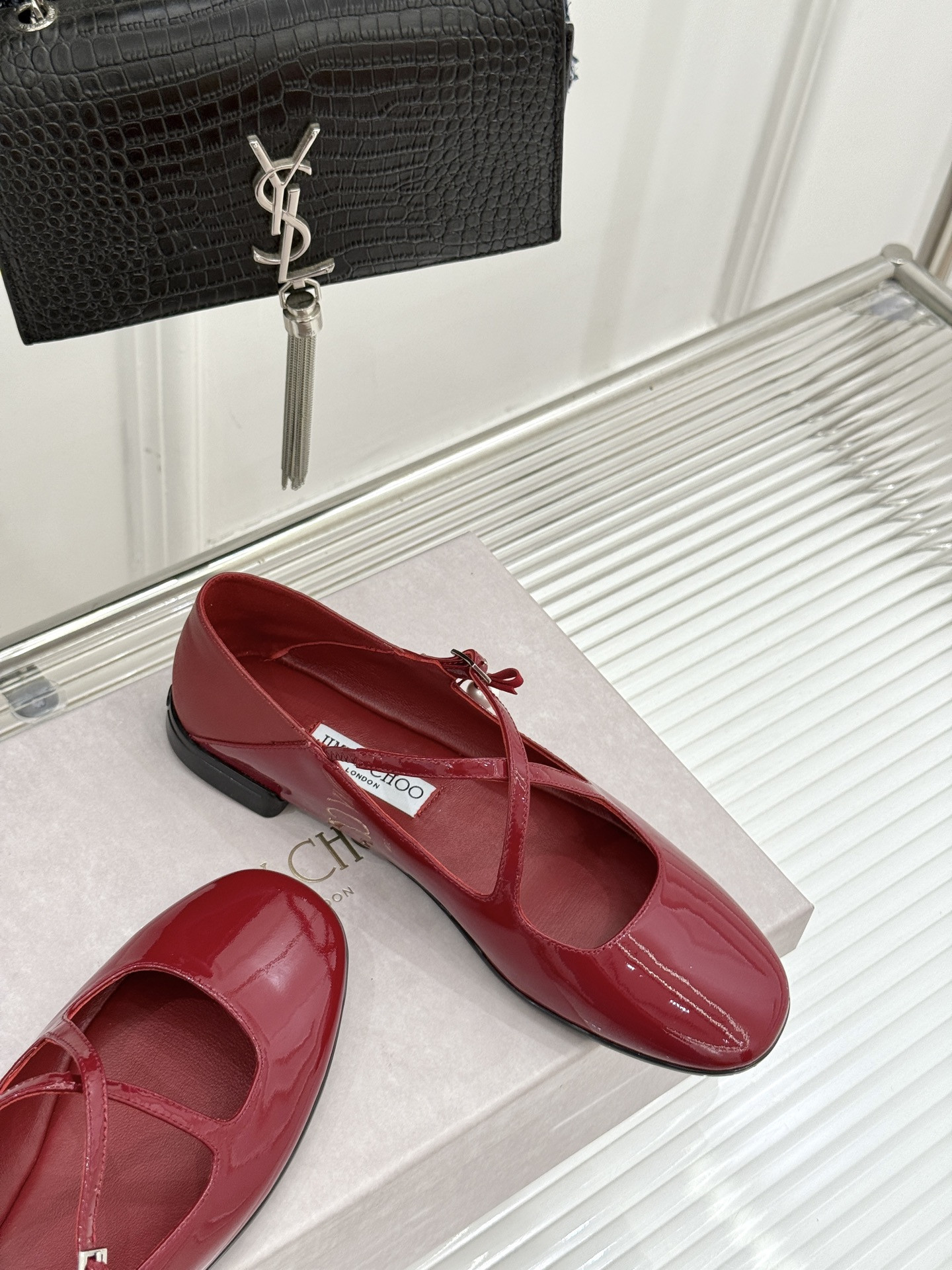 ua Ji*y Ch* eleri ballet flats