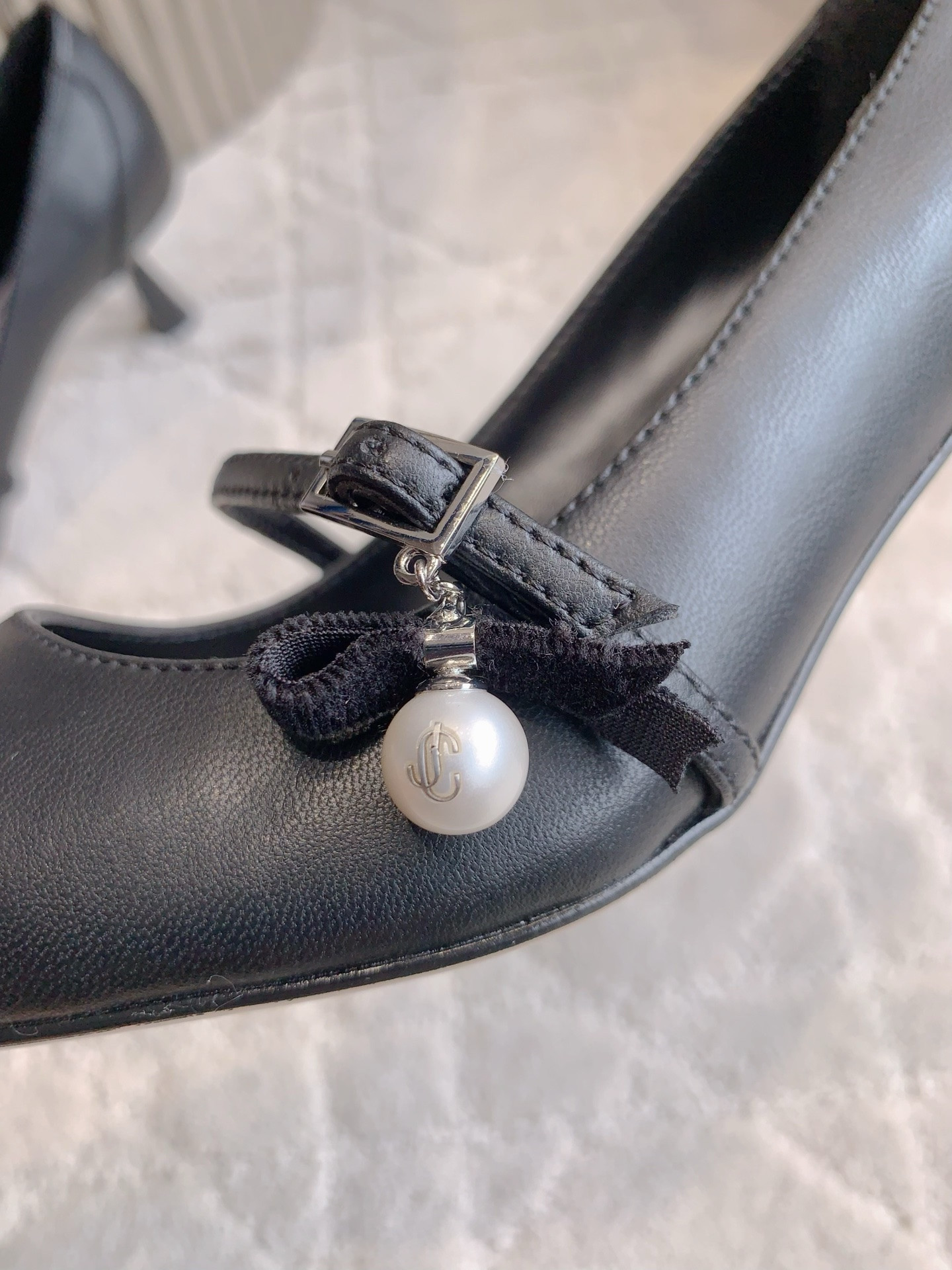 ua Ji*y Ch* aren pumps 6.5cm