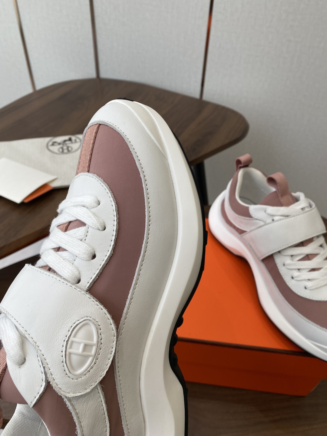 UA Hermès Loop Sneaker